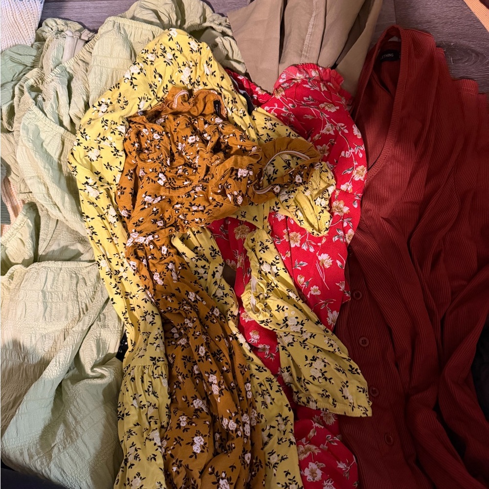 PrettyLittleThing Dresses 7 Total